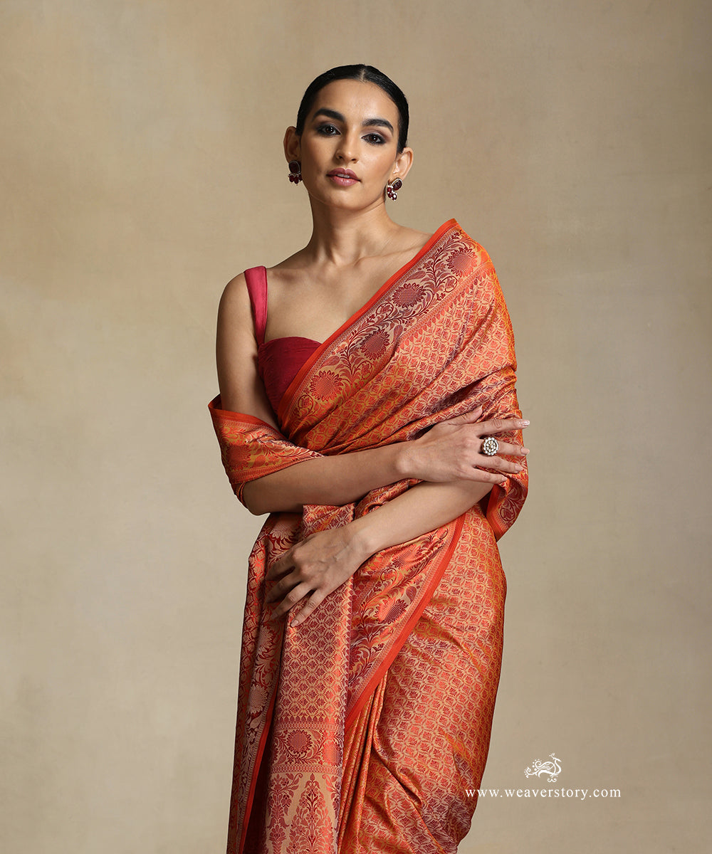 Beige_Handloom_Pure_Katan_Silk_Tanchoi_Banarasi_Saree_With_Red_Small_Flowers_Jaal_And_Sunflower_Border_WeaverStory_01