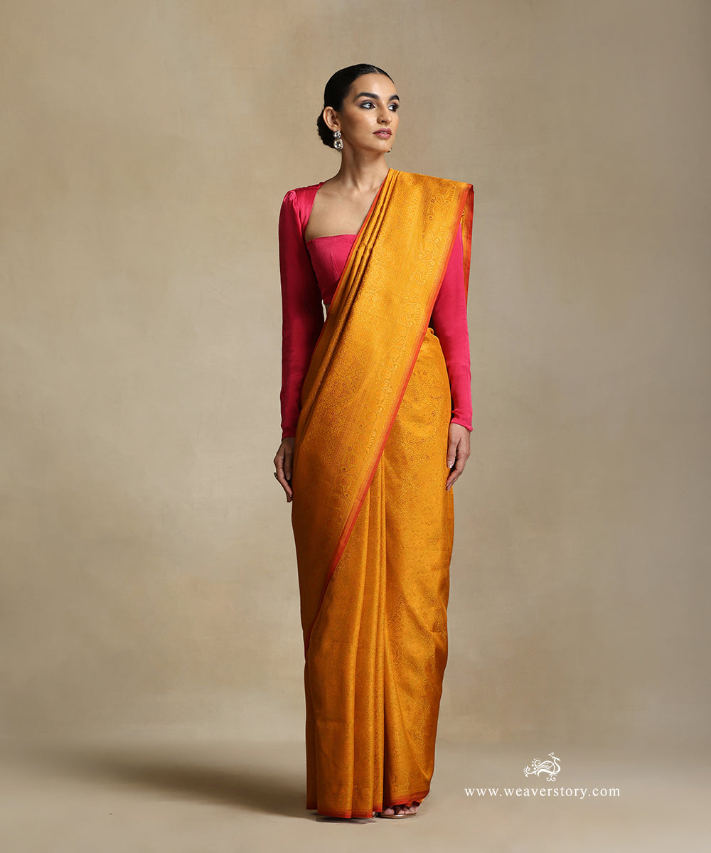 Handloom_Mustard_Pure_Katan_Silk_Tanchoi_Banarasi_Saree_With_Ambi_Border_And_Red_Selvedge_WeaverStory_02