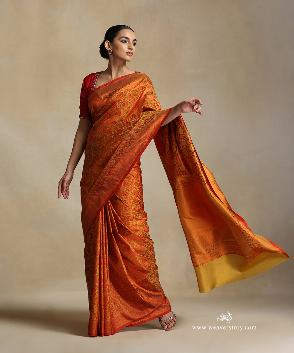 Handloom_Mustard_Pure_Katan_Silk_Tanchoi_Banarasi_Saree_With_Red_Flower_Jaal_And_Zigzag_Border_WeaverStory_02