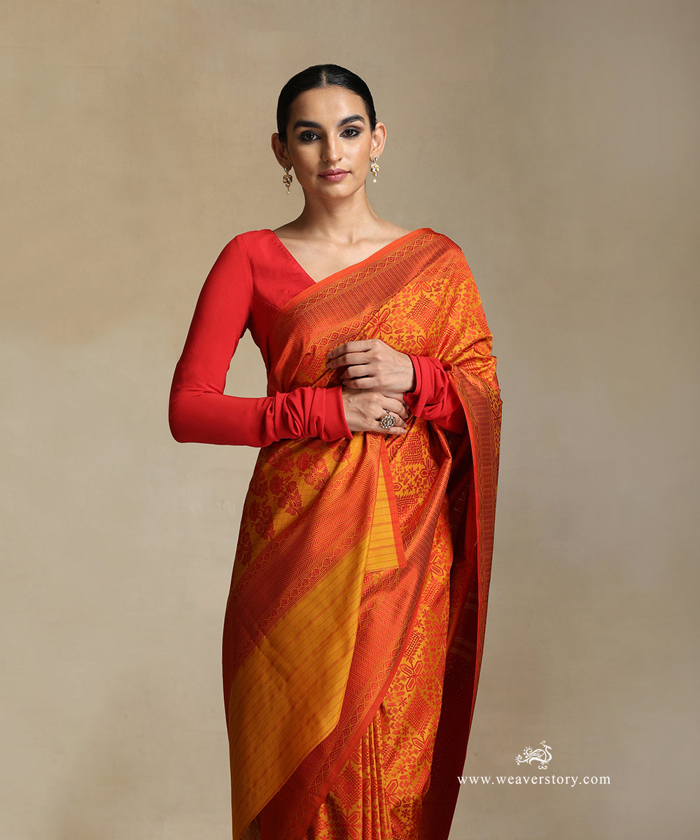 Handloom_Mustard_Pure_Katan_Silk_Tanchoi_Banarasi_Saree_With_Red_Rangoli_Jaal_And_Red_Selvedge_WeaverStory_01