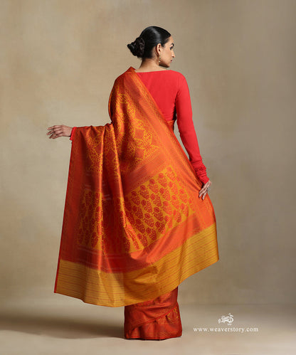 Handloom_Mustard_Pure_Katan_Silk_Tanchoi_Banarasi_Saree_With_Red_Rangoli_Jaal_And_Red_Selvedge_WeaverStory_03