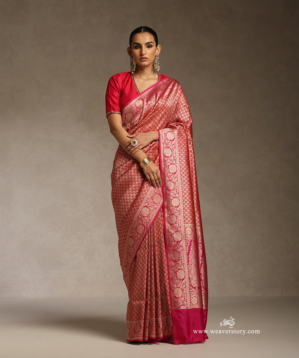 Rani_Pink_Handloom_Pure_Katan_Silk_Kimbhab_Banarasi_Saree_With_Small_Leaf_Motifs_Pink_Selvedge_And_Sunflower_Border_WeaverStory_01