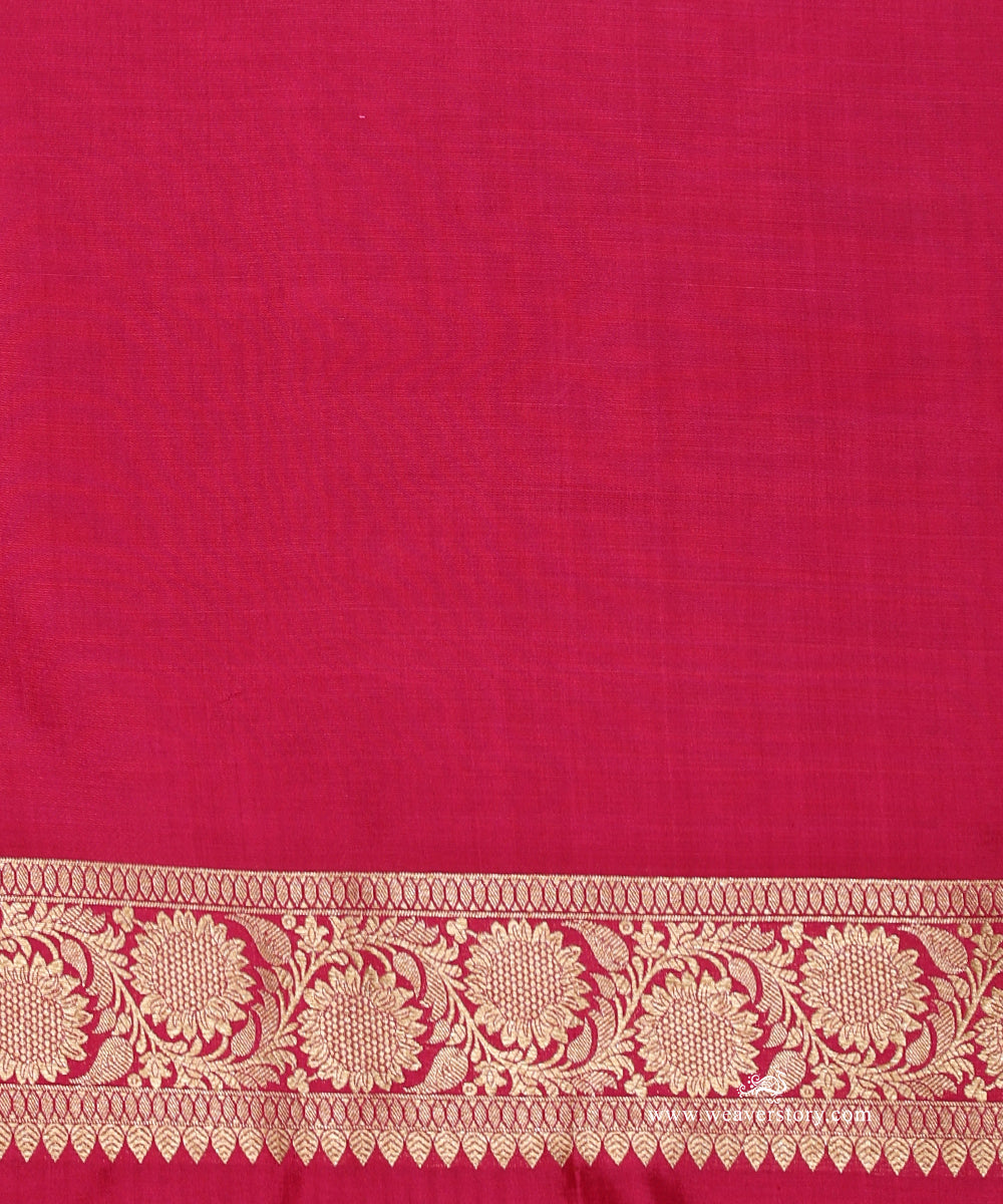 Rani_Pink_Handloom_Pure_Katan_Silk_Kimbhab_Banarasi_Saree_With_Small_Leaf_Motifs_Pink_Selvedge_And_Sunflower_Border_WeaverStory_05