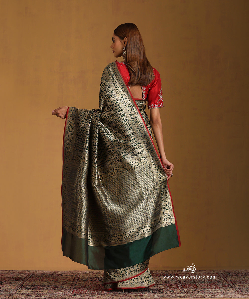 Handloom_Dark_Green_Pure_Katan_Silk_Kimkhab_Small_Flowers_Motifs_Banarasi_Saree_With_Ambi_Border_WeaverStory_03