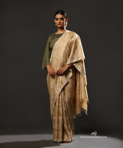 Beige_Handloom_Pure_Tussar_Silk_Jamdani_Saree_With_Floral_Vine_Jaal_WeaverStory_02