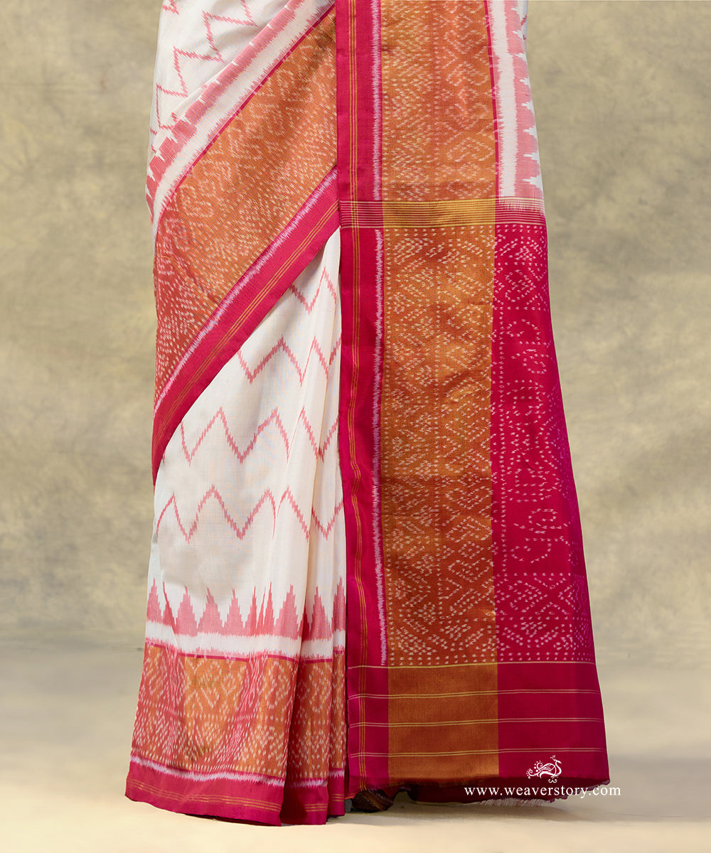 White_Handloom_Pure_Mulberry_Silk_Ikat_Patola_Saree_With_Pink_Border_And_Pallu_WeaverStory_04