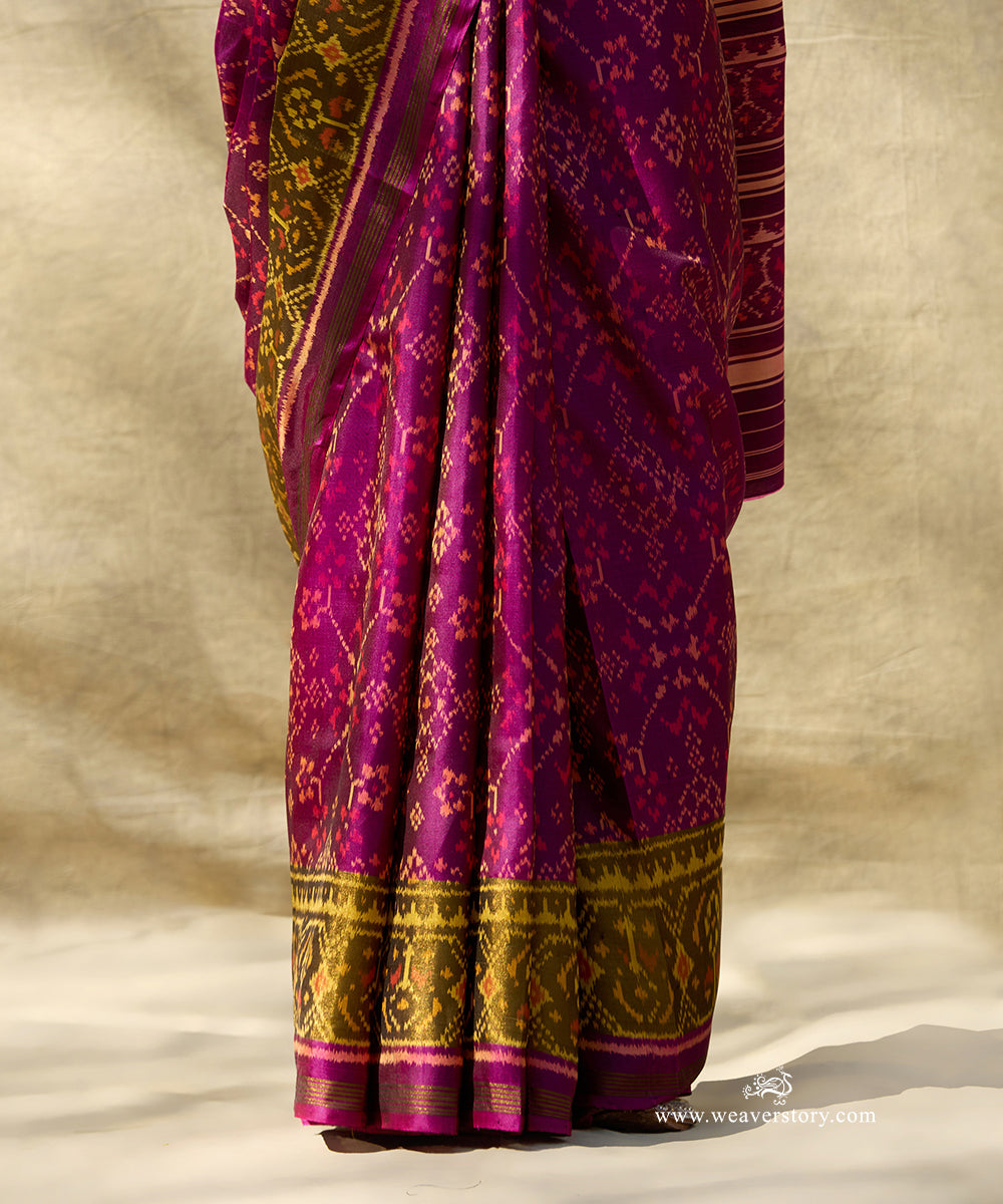 Plum_Handloom_Pure_Mulberry_Silk_Ikat_Patola_Saree_With_Gold_Zari_Border_WeaverStory_04