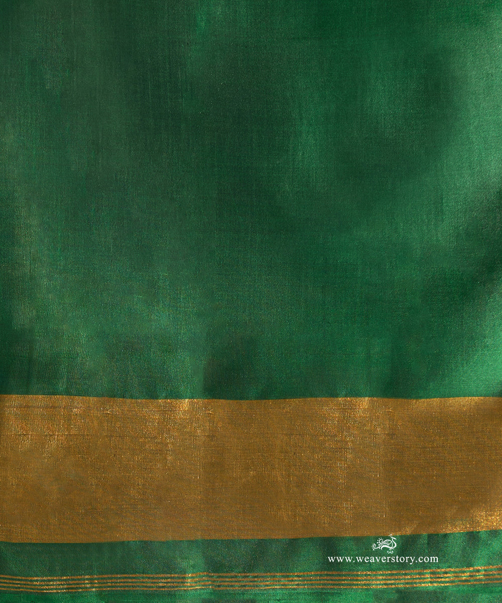 Bottle_Green_Handloom_Pure_Mulberry_Silk_Ikat_Patola_Saree_With_Gold_Zari_Booti_And_Tissue_Border_WeaverStory_05