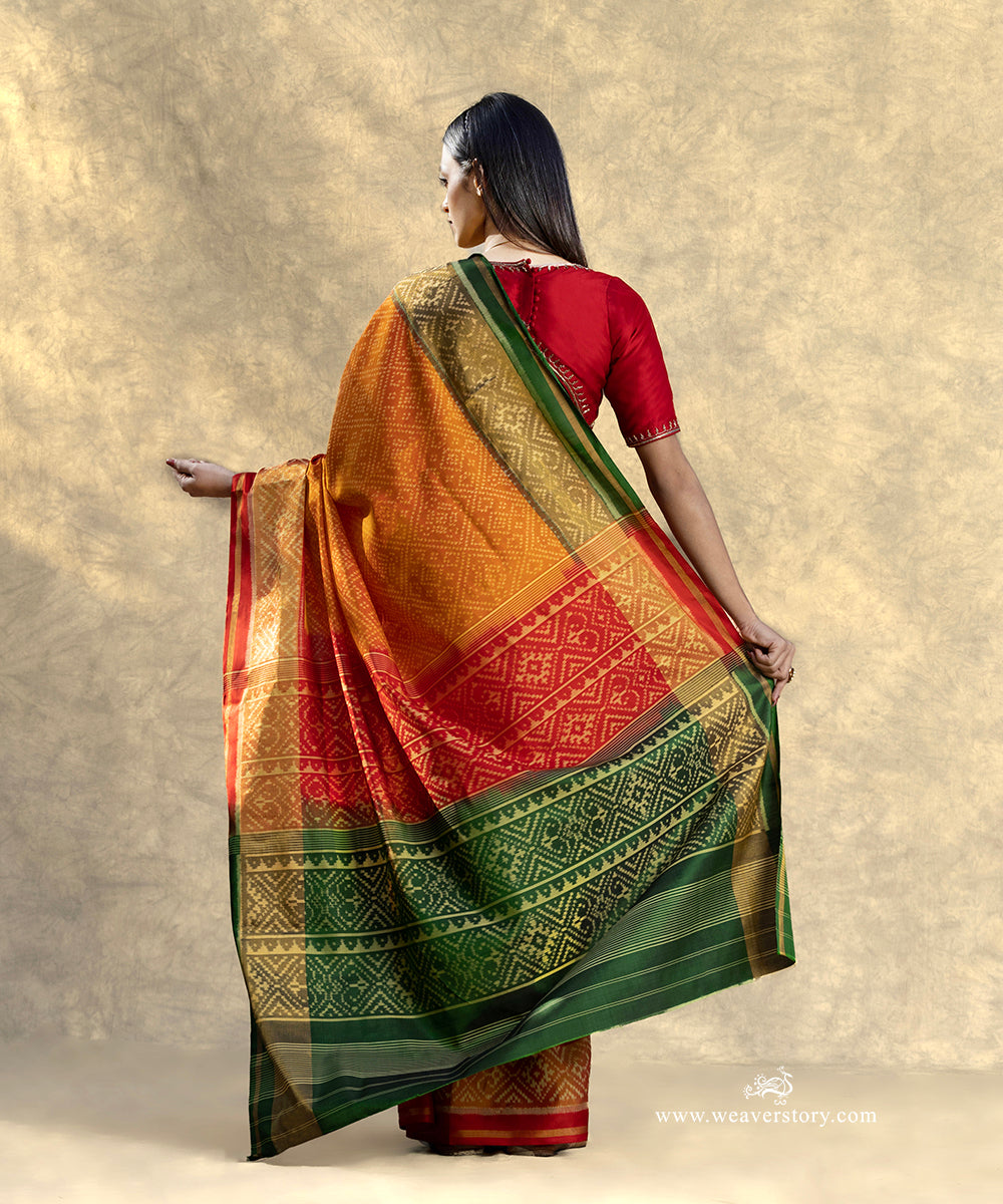 Red_And_Orange_Handloom_Pure_Mulberry_Silk_Ikat_Patola_Saree_With_Green_Pallu_WeaverStory_03