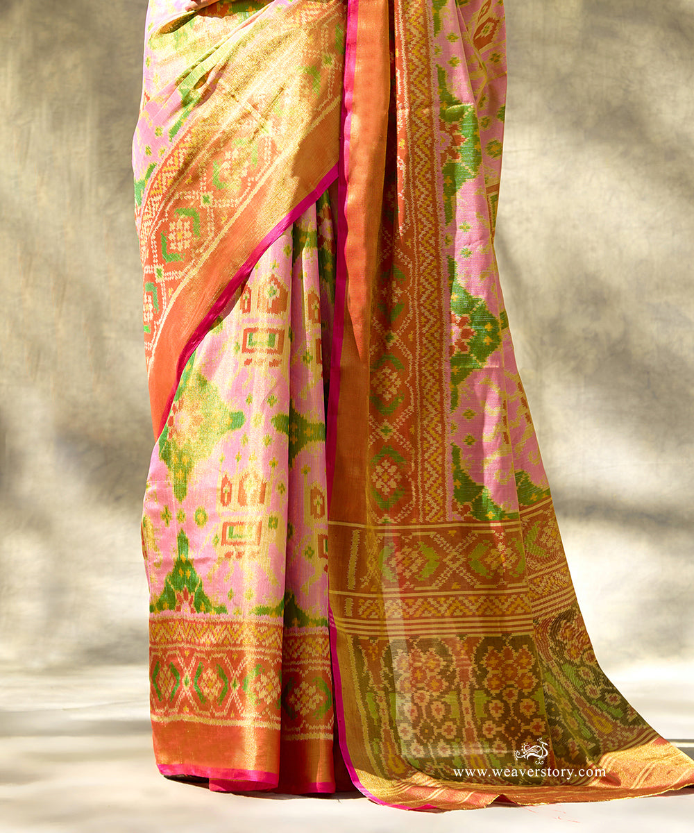 Soft_Pink_And_Green_Handloom_Pure_Tissue_Silk_Ikat_Patola_Saree_With_Big_Elephant_Motifs_WeaverStory_04