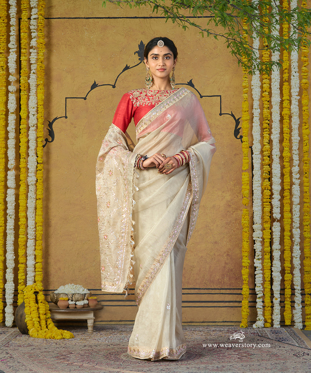 Silver_Handloom_Pure_Tissue_Silk_Saree_With_Gota_Patti_Embroidery_With_Pink_Thread_Work_WeaverStory_01