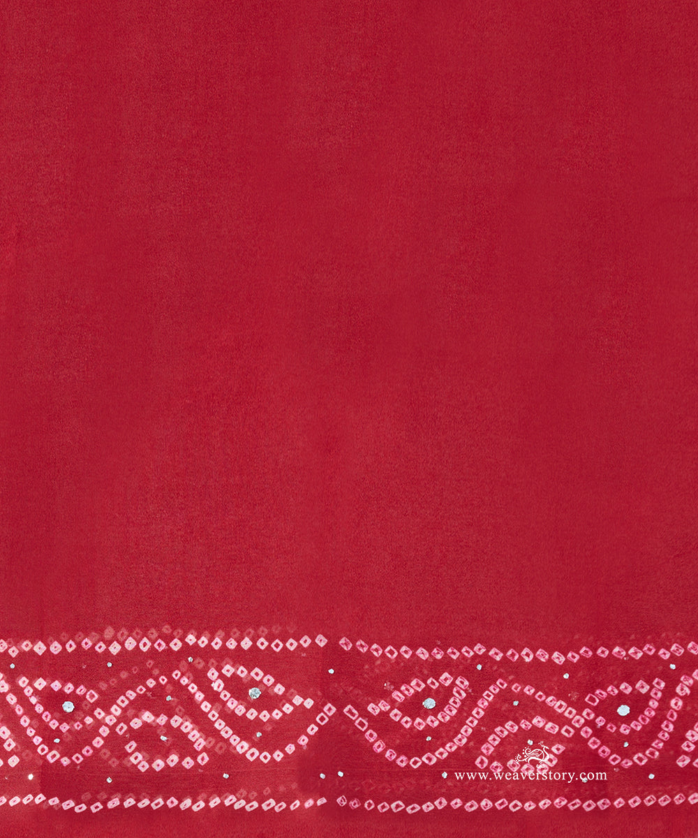 Red_And_White_Handloom_Pure_Georgette_Bandhej_Saree_With_Mukaish_Work_WeaverStory_05