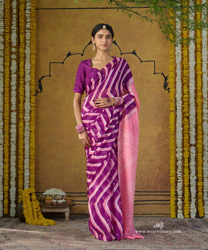 Peach_And_Purple_Handloom_Pure_Georgette_Leheriya_Bandhej_Saree_With_Small_Embroidery_WeaverStory_01