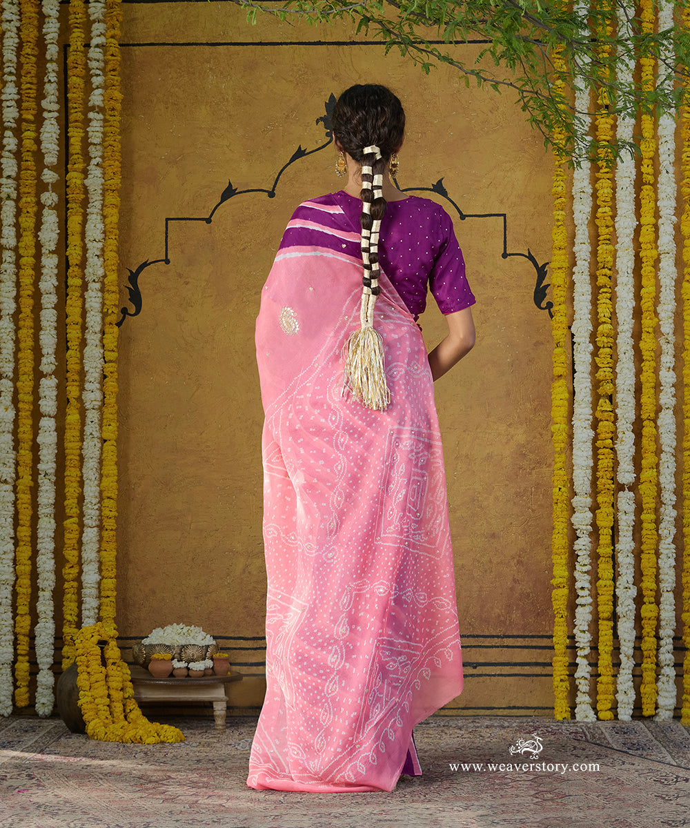 Peach_And_Purple_Handloom_Pure_Georgette_Leheriya_Bandhej_Saree_With_Small_Embroidery_WeaverStory_03