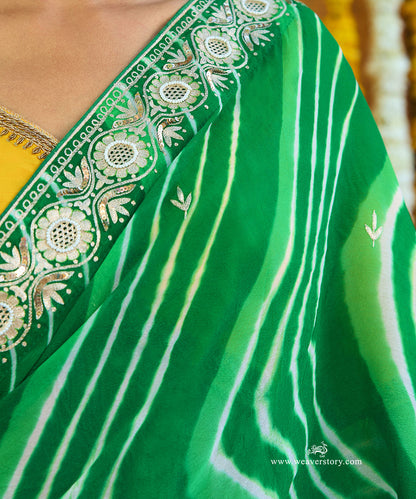 Green_Handloom_Pure_Georgette_Bandhej_Saree_With_Sunflower_Embroidery_Border_WeaverStory_04