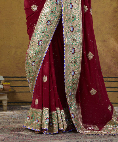 Maroon_Handloom_Pure_Georgette_Saree_With_Green_Heavy_Border_WeaverStory_04