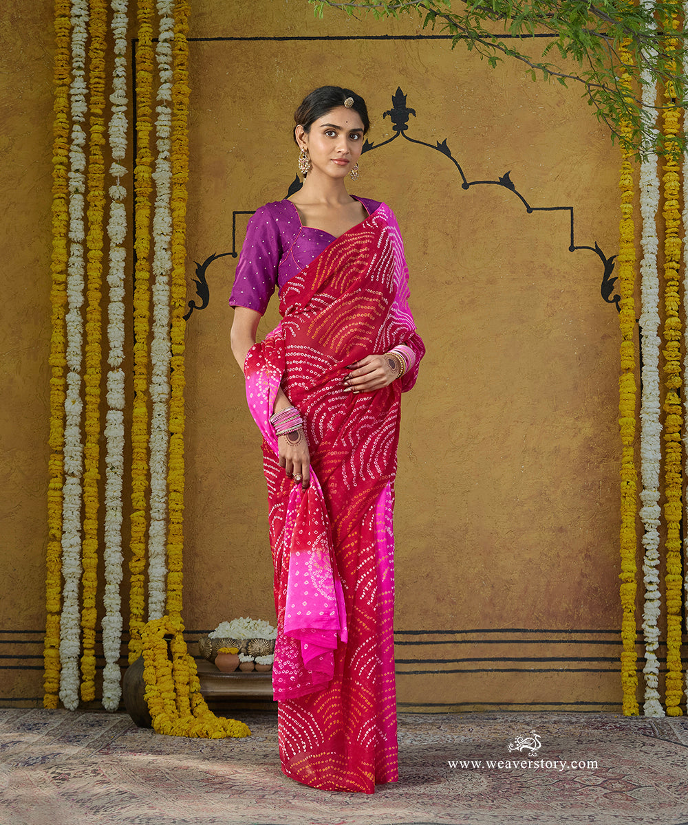 Handloom_Red_And_Pink_Pure_Georgette_Bandhej_Saree_WeaverStory_01