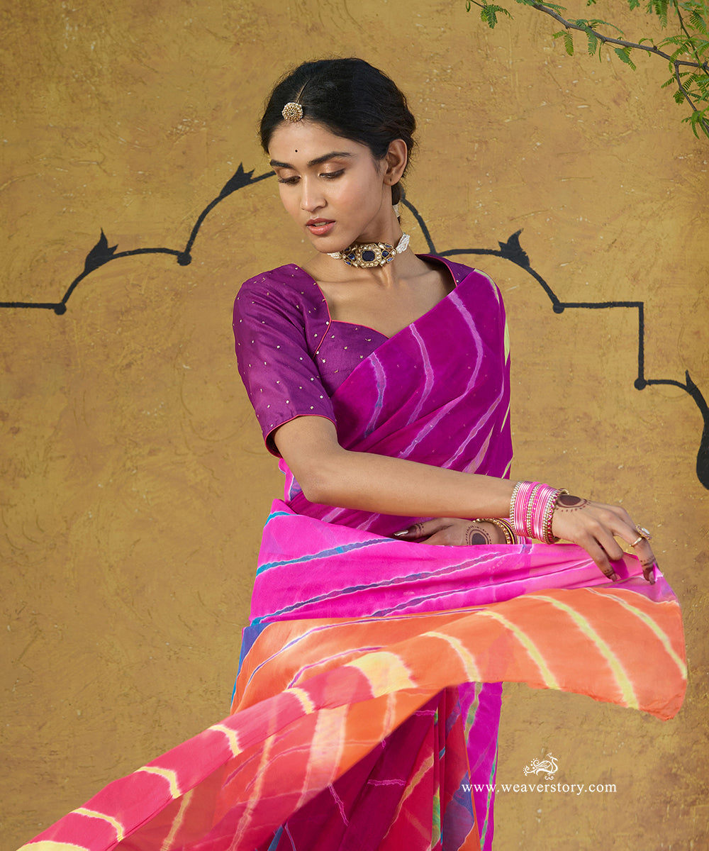 Pink_And_Orange_Handloom_Ombre_Dyed_Leheriya_Pure_Georgette_Bandhej_Saree_WeaverStory_02