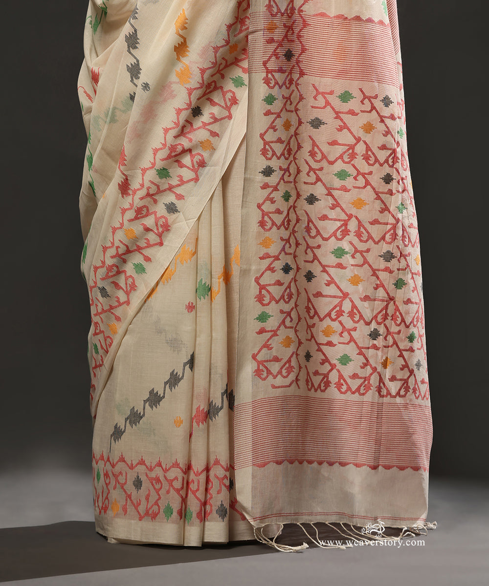 Off_White_Handloom_Handspun_Pure_Cotton_Dhakai_Jamadani_Saree_With_Multi_Colour_Aada_Jaal_WeaverStory_04