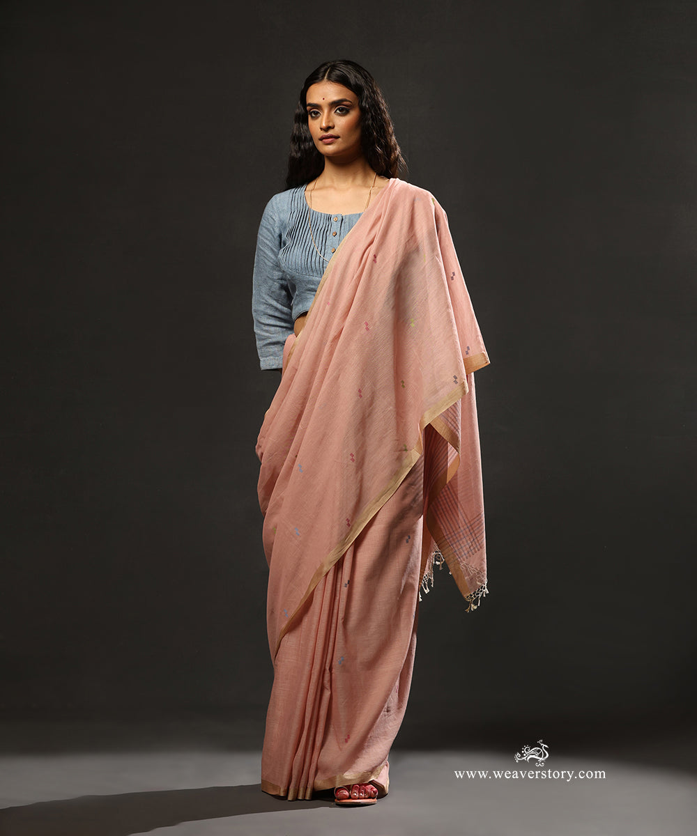 Old_Rose_Handloom_Pure_Mulmul_Dhakai_Jamdani_Saree_With_Birds_Mofis_On_Palla_WeaverStory_02