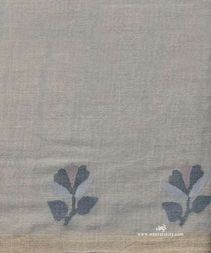 Steel Grey Handloom Pure Mulmul Dhakai Jamdani Saree With Flower And Leaf Motif On Palla