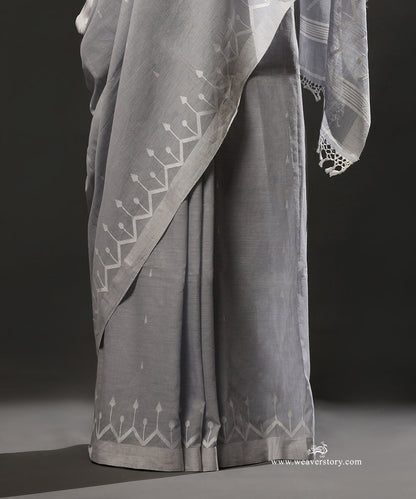 Dusty_Blue_Handloom_Pure_Mulmul_Dhakai_Jamdani_Saree_With_Saffron_Border_WeaverStory_04