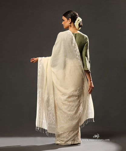Off_White_Handloom_Pure_Handspun_Cotton_Plain_Traditional_Dhakai_Jamdani_Saree_WeaverStory_03