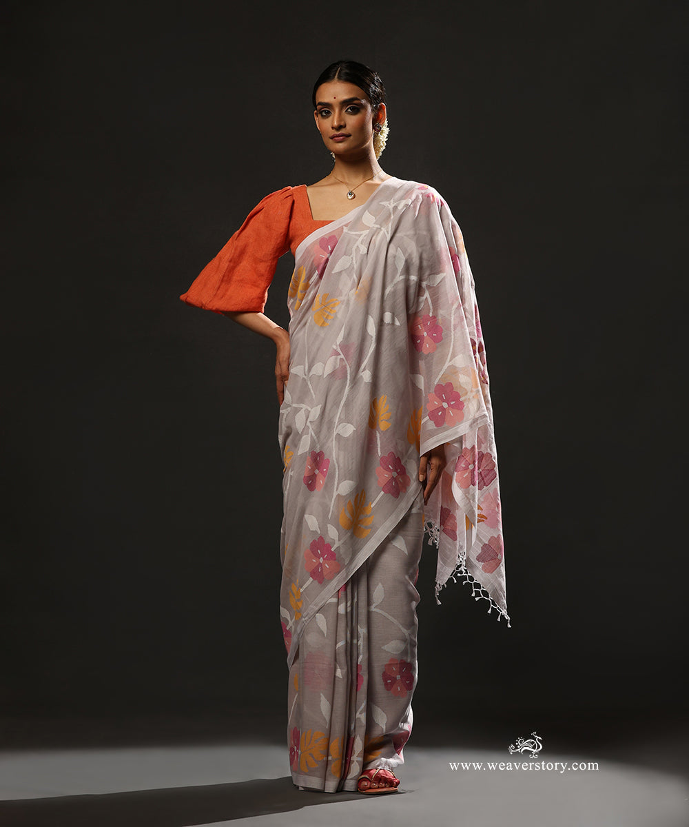 Light_Grey_Handloom_Pure_Handspun_Cotton_Dahkai_Jamdani_Saree_With_Allover_Pink_And_Yellow_Flower_Jaal_WeaverStory_02