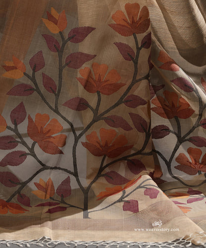 Beige_Handloom_Pure_Tussar_Dhakai_Jamdani_Saree_With_Silk_Muslin_Flower_Palla_WeaverStory_05