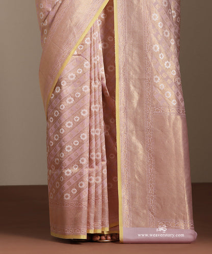 Soft_Pink_Handloom_Pure_Soft_Katan_Silk_Banarasi_Saree_Kimkhab_Saree_With_Aadi_Floral_Jall_And_Yellow_Selvedge_WeaverStory_04