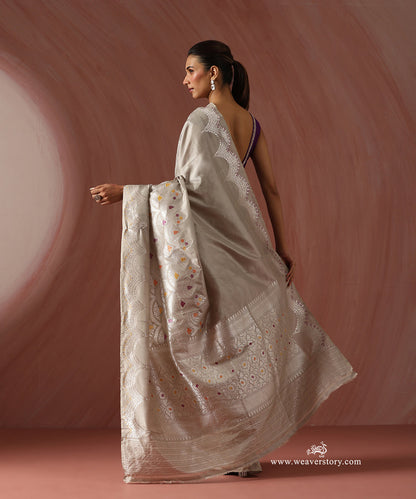 Grey_Handloom_Pure_Katan_Silk_Banarasi_Kadhwa_Scalloped_Saree_With_Multicolour_Meena_WeaverStory_03