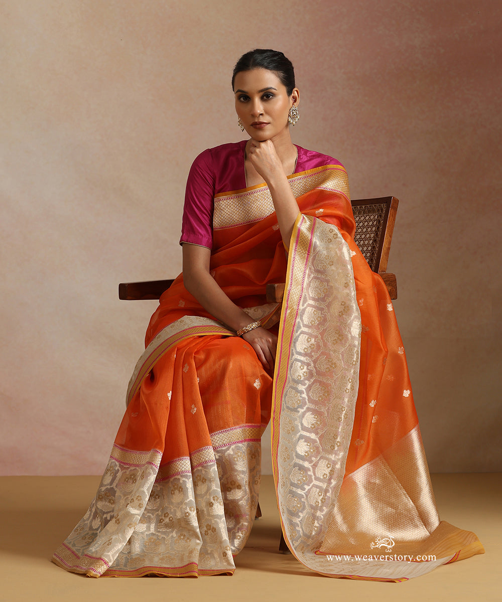 Orange_Handloom_Pure_Kora_Silk_Banarasi_Saree_With_Off_White_Kadiyal_Barder_And_Border_WeaverStory_01