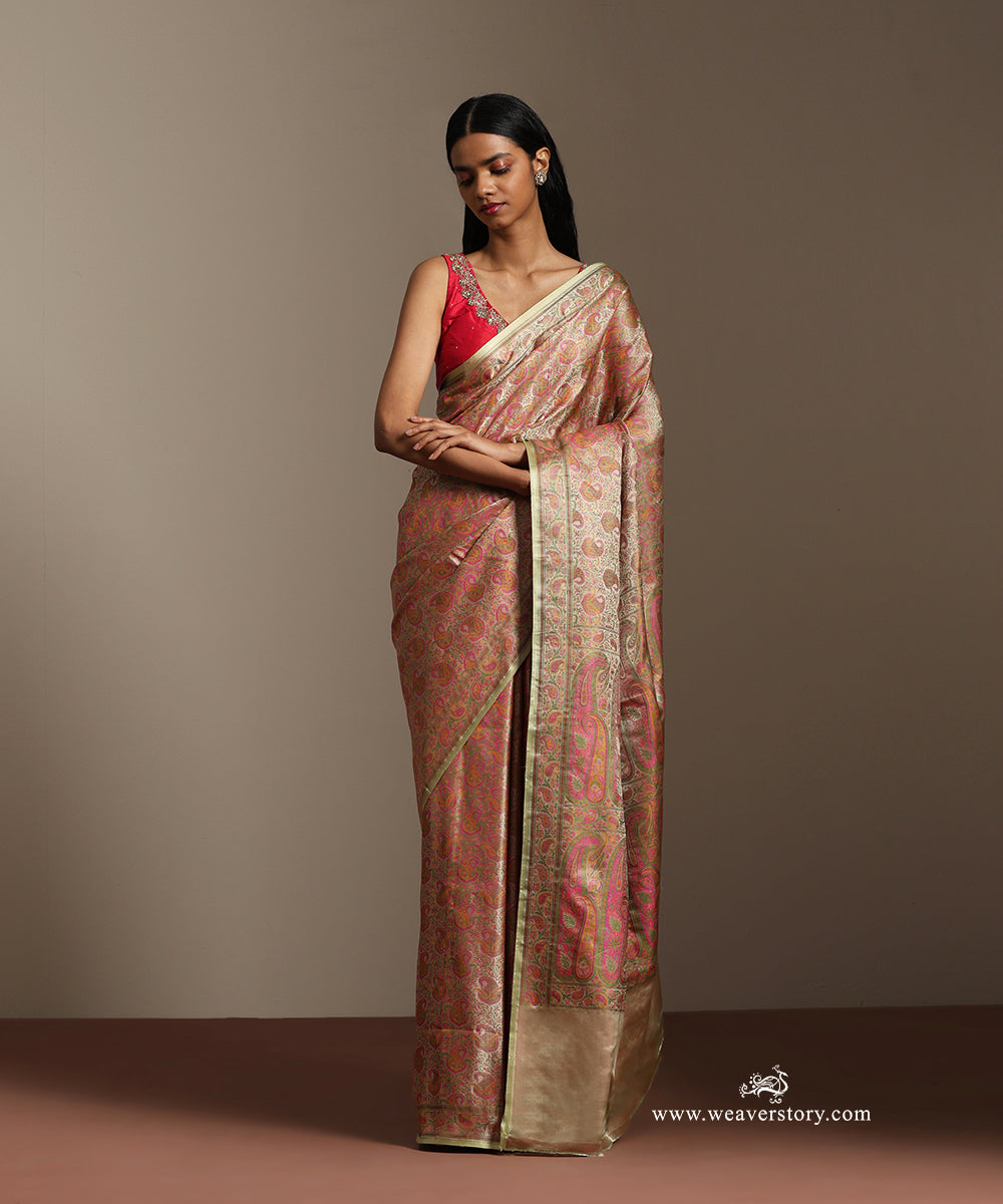 Heena_Green_And_Pink_Handloom_Pure_Katan_Silk_Tanchoi_Jamawar_Saree_With_Allover_Paisley_Broder_Pallu_WeaverStory_01