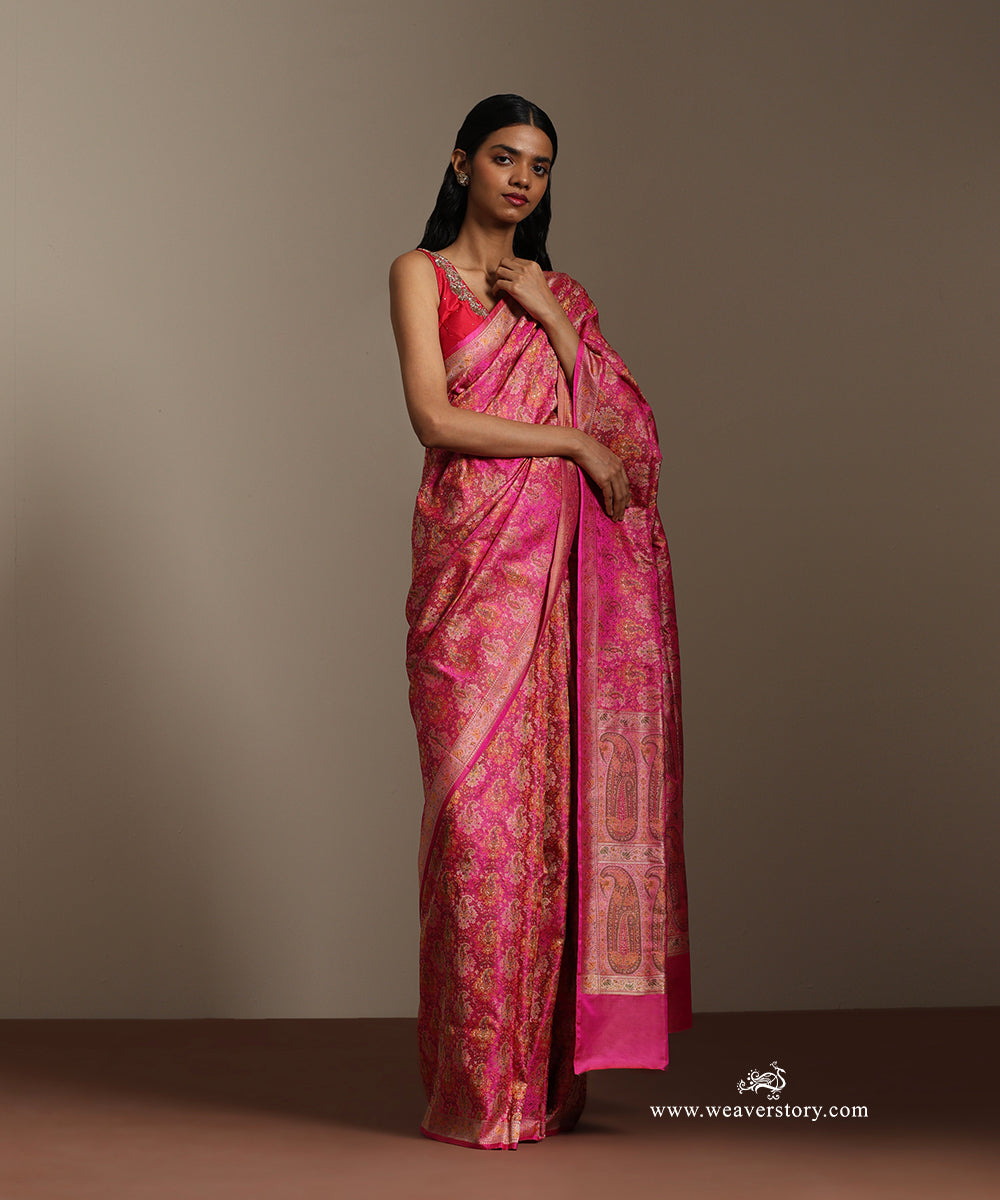 Rani_Pink_Handloom_Pure_Katan_Silk_Tanchoi_Jamawar_Saree_With_Allover_Paisley_Broder_Pallu_WeaverStory_01
