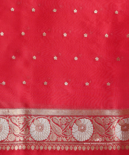 Rani_Pink_Pure_Kora_Silk_Banarasi_Saree_With_Kadhwa_Leaf_Boota_With_Gold_And_Silver_Flowers_Bel_WeaverStory_05