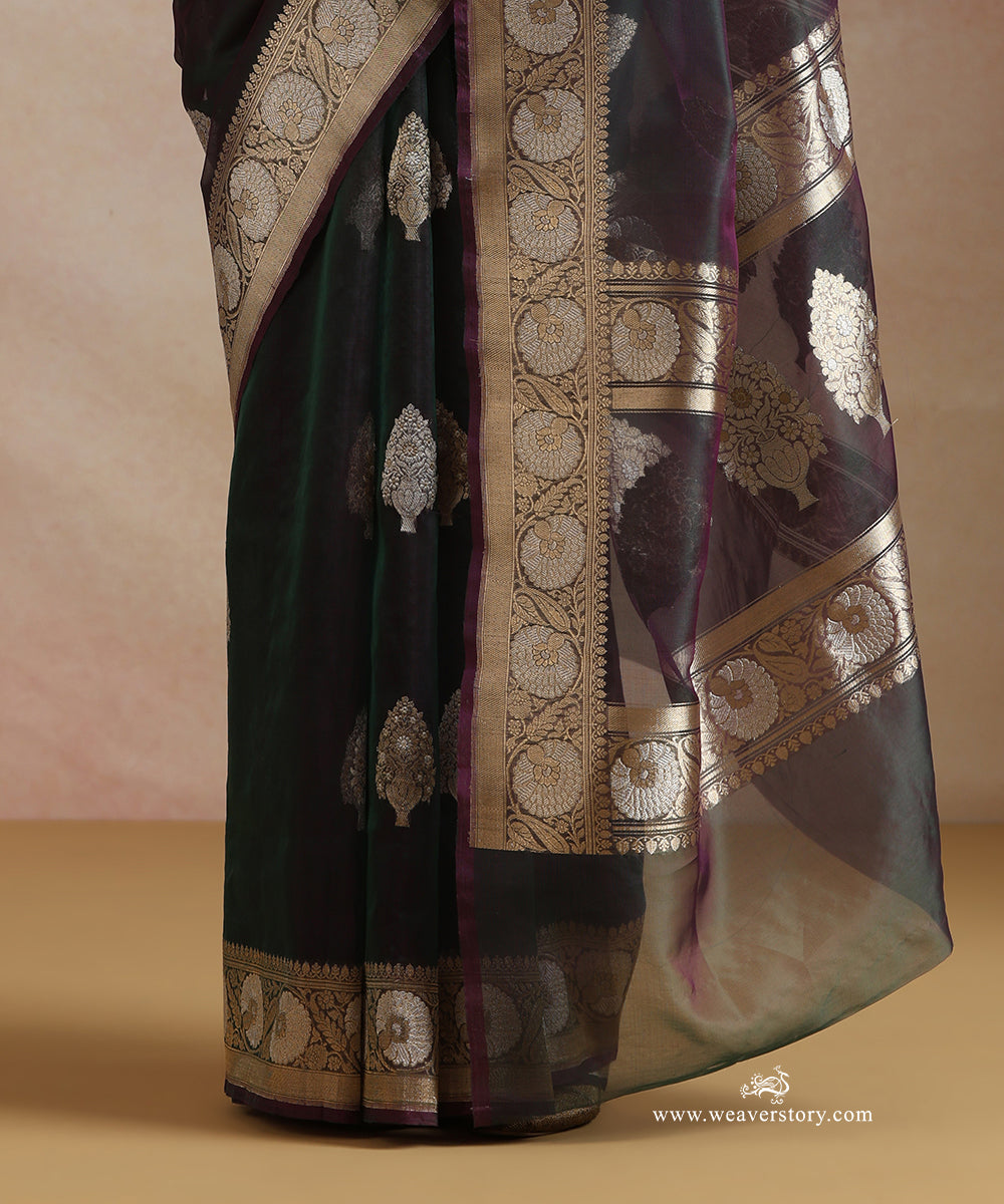 Peocock_Green_Pure_Kora_Silk_Banarasi_Saree_With_Kadhwa_Guldasta_Motifs_WeaverStory_04