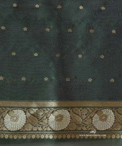 Peocock_Green_Pure_Kora_Silk_Banarasi_Saree_With_Kadhwa_Guldasta_Motifs_WeaverStory_05