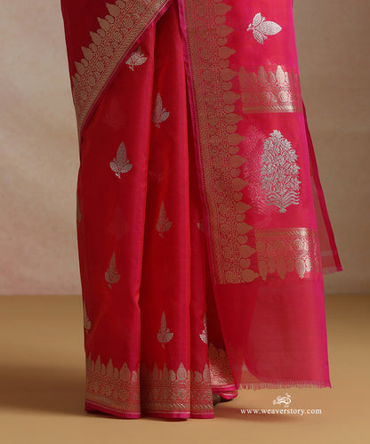Hot_Pink_Pure_Kora_Silk_Banarasi_Saree_With_Kadhwa_Leaf_Boota_And_Guldasta_Motif_On_Pallu_WeaverStory_04