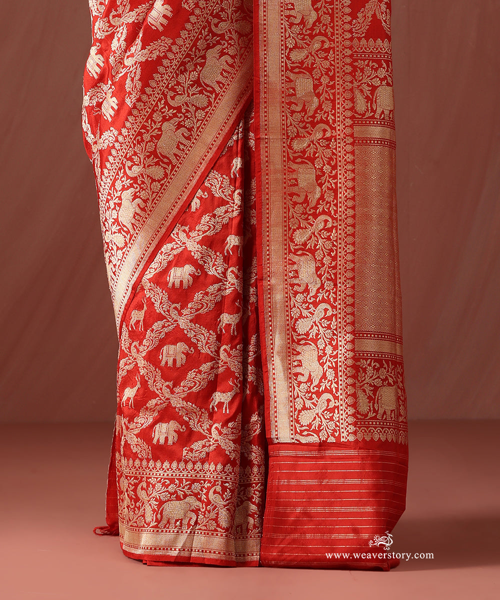 Red_Handloom_Pure_Katan_Silk_Kadhwa_Shikargah_Jaal_Saree_WeaverStory_04