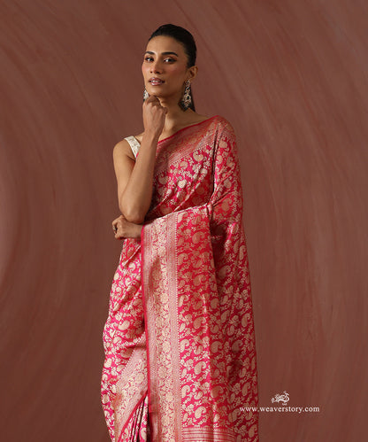 Majenta_Handloom_Pure_Katan_Silk_Saree_With_Allover_Ambi_Kadhwa_Jaal
_WeaverStory_02