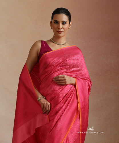Pink_Handloom_Pure_Katan_Silk_Tanchoi_Banrasi_Saree_With_Floral_Aadi_Bel_And_Orange_Selvedge_WeaverStory_01
