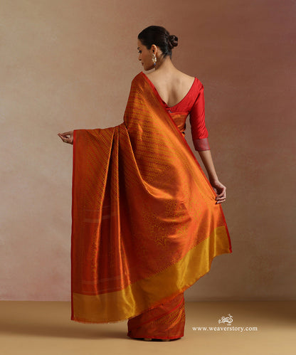Mustard_And_Red_Handloom_Pure_Katan_Silk_Resham_Tanchoi_Banrasi_Saree_With_Small_Paisley_And_Flower_Aadi_Bel_WeaverStory_03