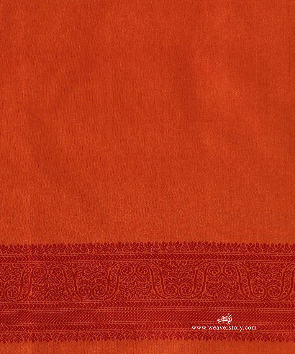 Orange_And_Black_Handloom_Pure_Katan_Silk_Resham_Tanchoi_Banrasi_Saree_With_Flower_Jall_And_Pink_Selvedge_WeaverStory_05