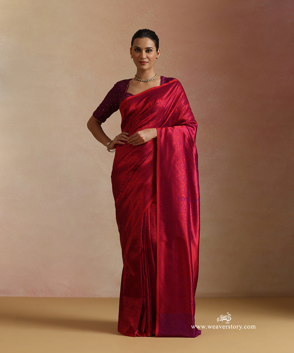 Red_And_Purple_Handloom_Pure_Katan_Silk_Resham_Tanchoi_Banrasi_Saree_With_Flower_Jall_WeaverStory_02