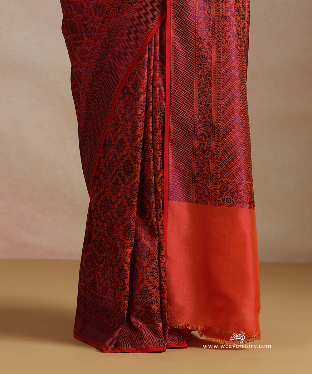 Orange_And_Blue_Handloom_Pure_Katan_Silk_Resham_Tanchoi_Banrasi_Saree_With_Flower_Jall_And_Red_Selvedge_WeaverStory_04