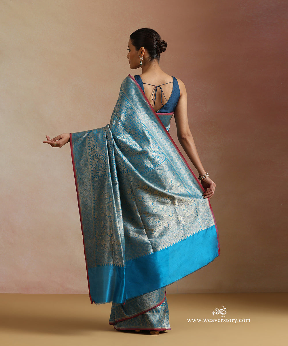 Frozi_Handloom_Pure_Katan_Silk_Kimkhab_Banrasi_Saree_With_Pink_Selvedge_WeaverStory_03