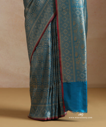 Frozi_Handloom_Pure_Katan_Silk_Kimkhab_Banrasi_Saree_With_Pink_Selvedge_WeaverStory_04