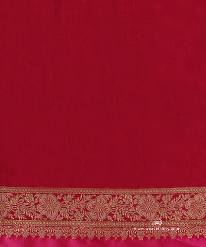 Magenta_Handloom_Pure_Katan_Silk_Kimkhab_Banrasi_Saree_With_Zometric_Pattern_WeaverStory_05