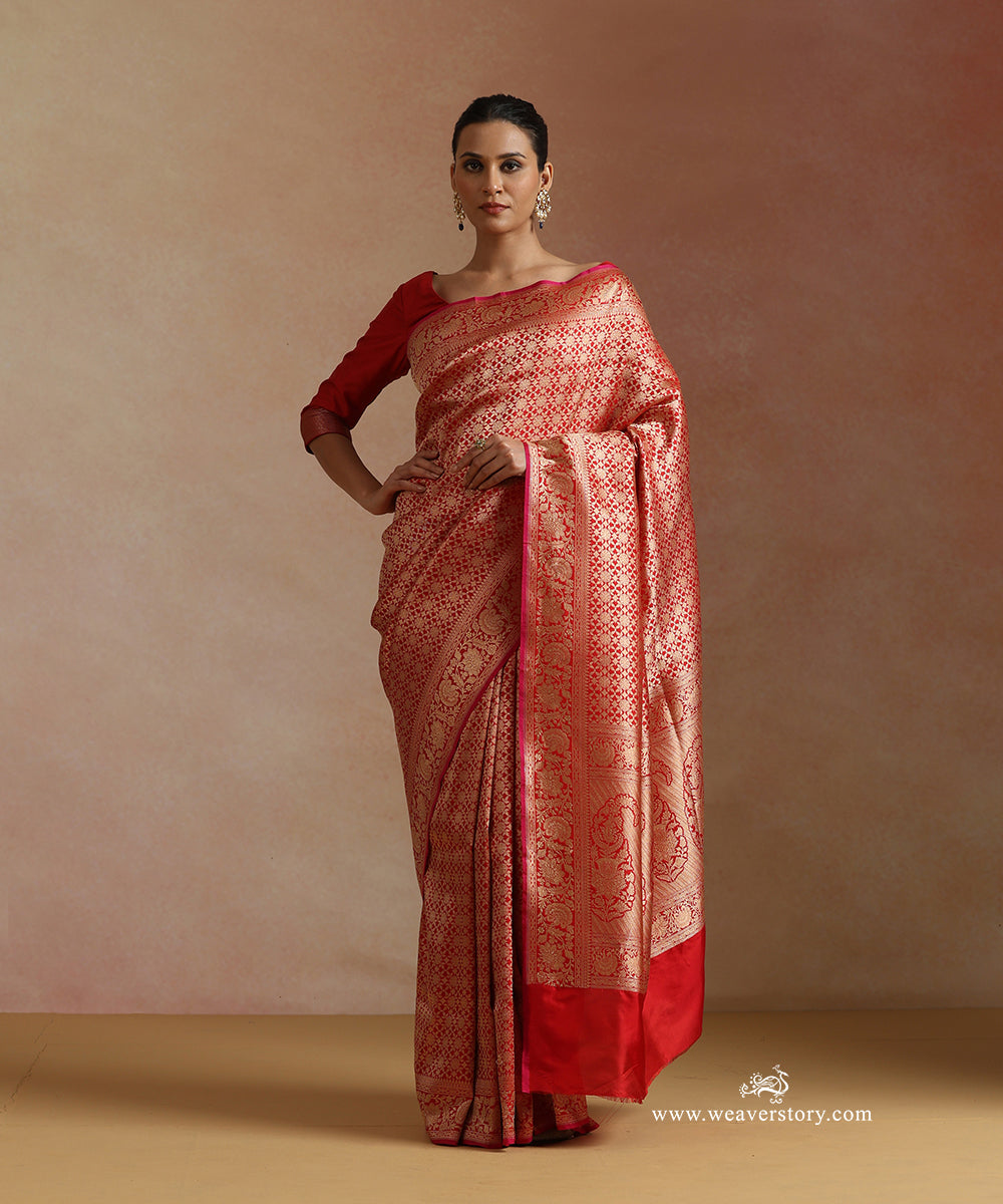 Red_Handloom_Pure_Katan_Silk_Kimkhab_Banrasi_Saree_With_Samll_Flower_WeaverStory_02