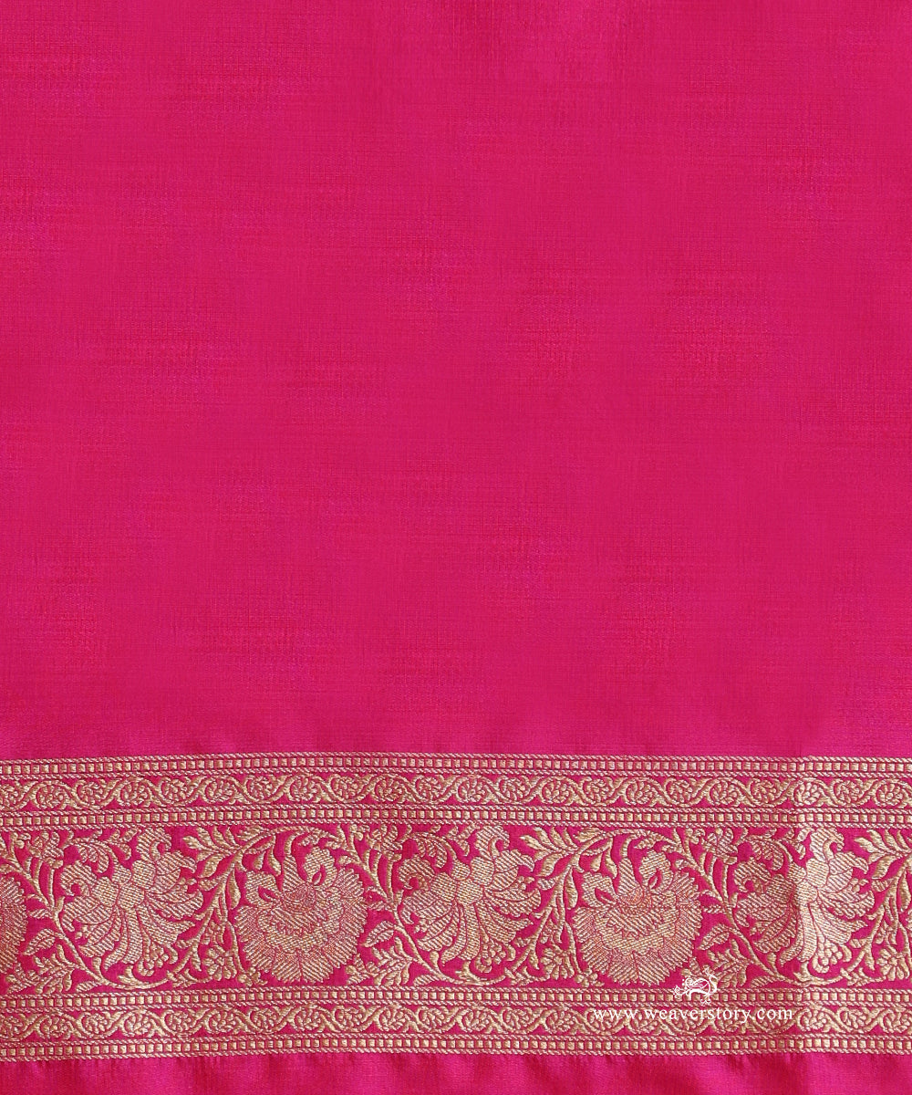 Red_Handloom_Pure_Katan_Silk_Kimkhab_Banrasi_Saree_With_Samll_Flower_WeaverStory_05